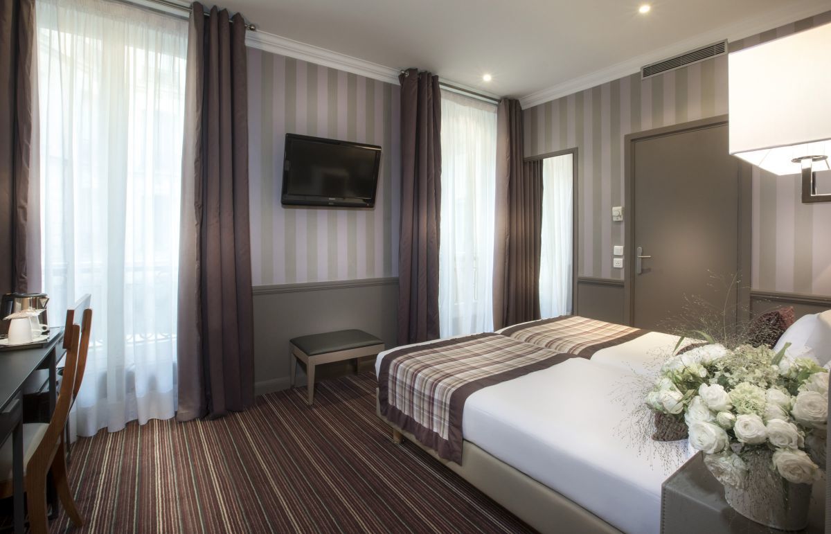 Hotel Elys&eacute;es Union Paris - Double Room