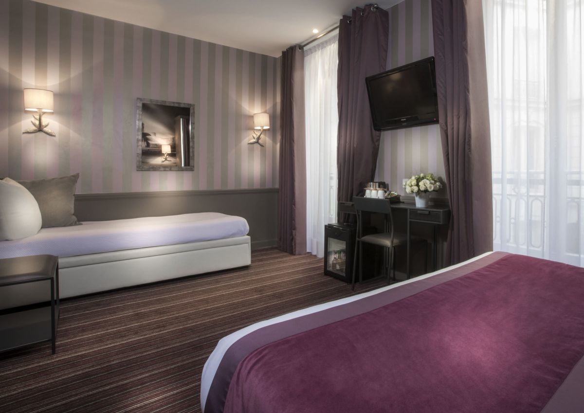 Hotel Elys&eacute;es Union Paris - Triple Room