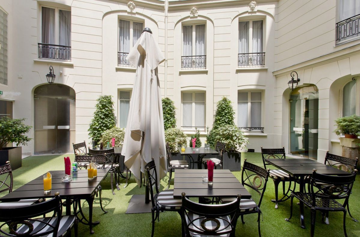 Hotel Elys&eacute;es Union Paris - Patio